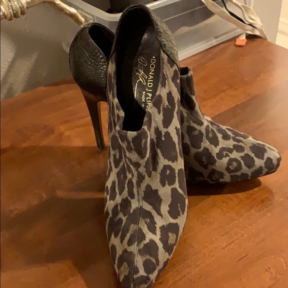 Donald Pliner Shoes